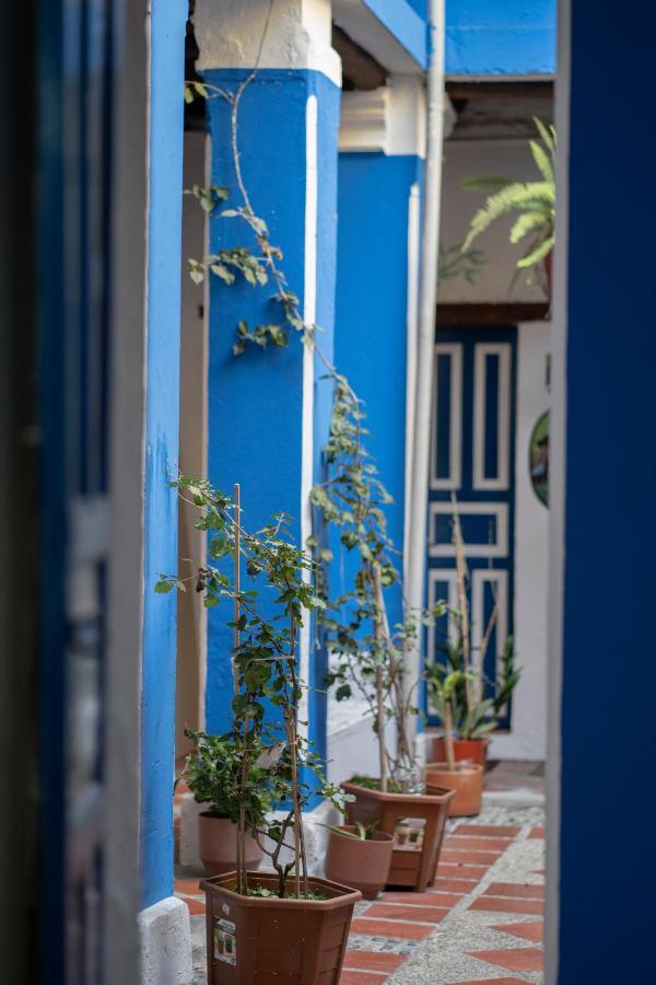 Blue Door Housing Historic Quito Ξενοδοχείο Εξωτερικό φωτογραφία