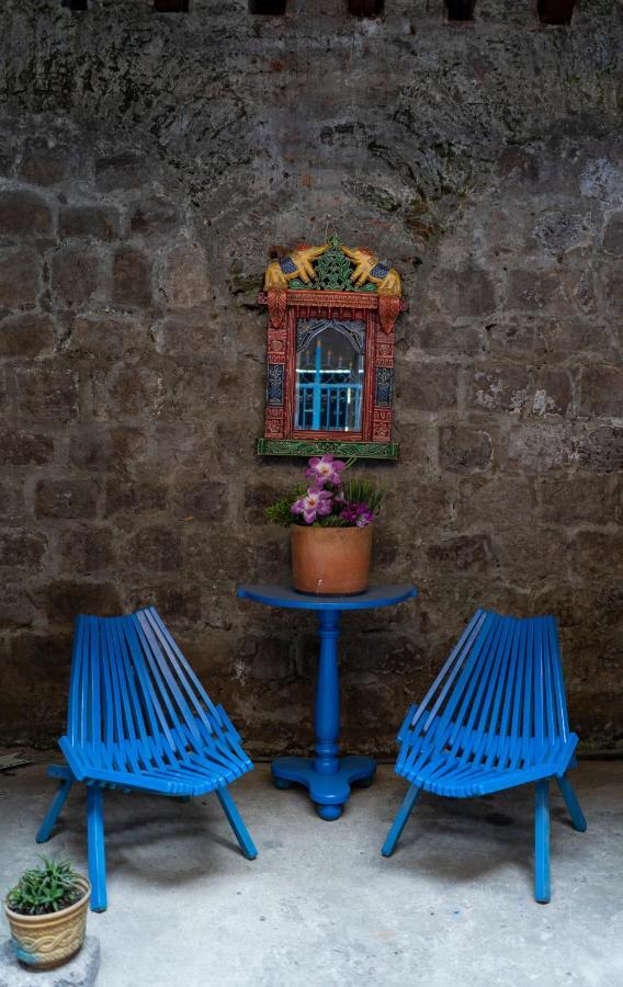 Blue Door Housing Historic Quito Ξενοδοχείο Εξωτερικό φωτογραφία